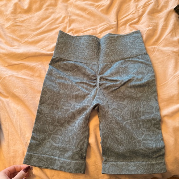 Gymshark adapt animal cycling shorts - Picture 3 of 3